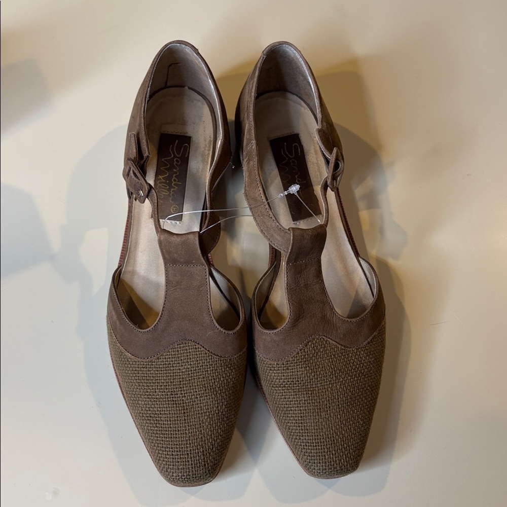Sandra‎ Miller Brown Raffia & Suede T-Strap Flats – Made in Brazil Size 8.5M
